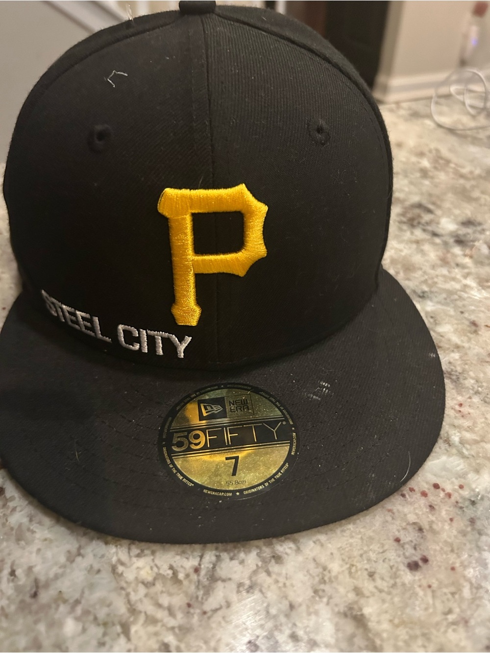 NWT- New Era Pittsburgh Pirates Black & Yellow 59FIFTY Fitted Cap - Steel City